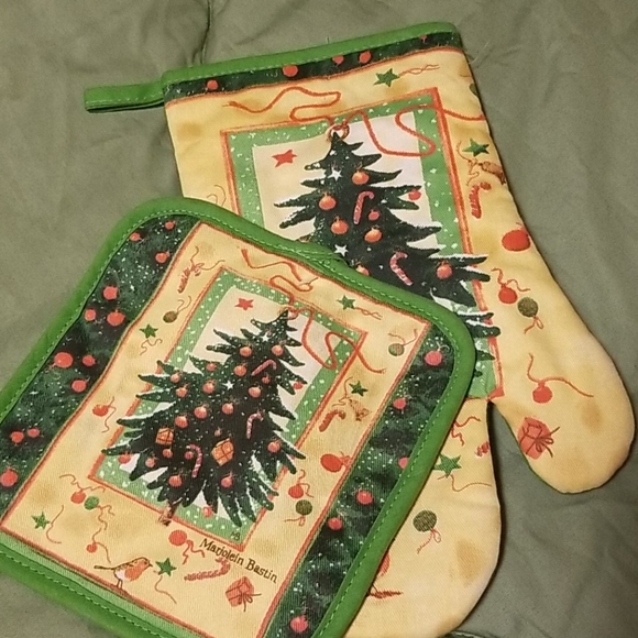 Holiday pot holders and mitt Collection - Picture 3 of 5